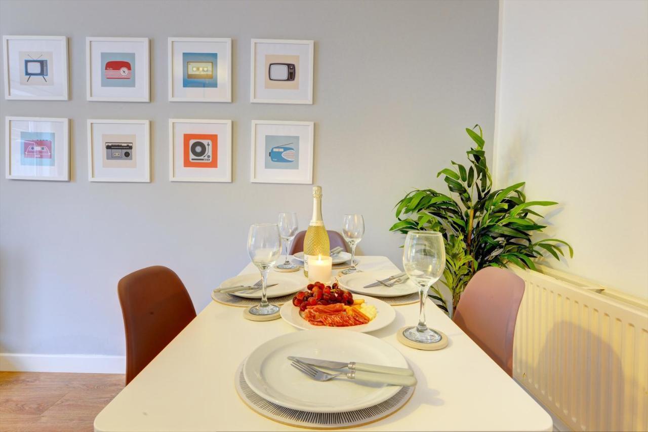 Modern 2 Bed House Sleeps 6 Southam Town Centre - Inspire Homes Ltd Bagian luar foto