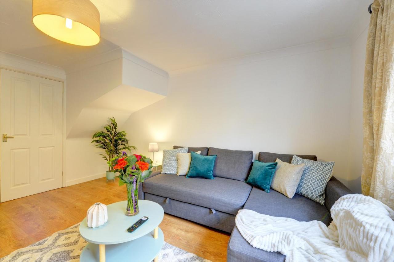 Modern 2 Bed House Sleeps 6 Southam Town Centre - Inspire Homes Ltd Bagian luar foto